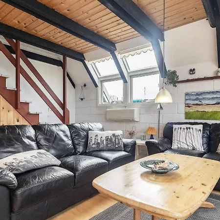 Дом отдыха 6 Person Holiday In *