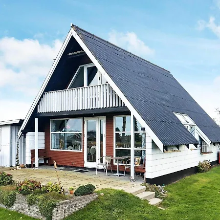 Hébergement de vacances 6 Person Holiday In *