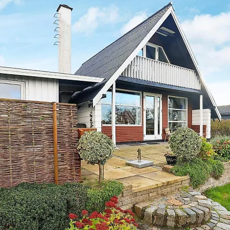 6 Person Holiday In *